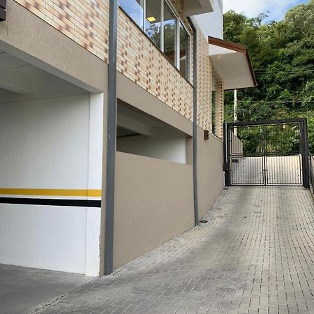 Apartamento Fioreze Грамаду Екстериор снимка